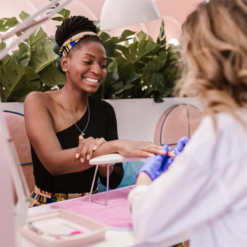 Nail Bar