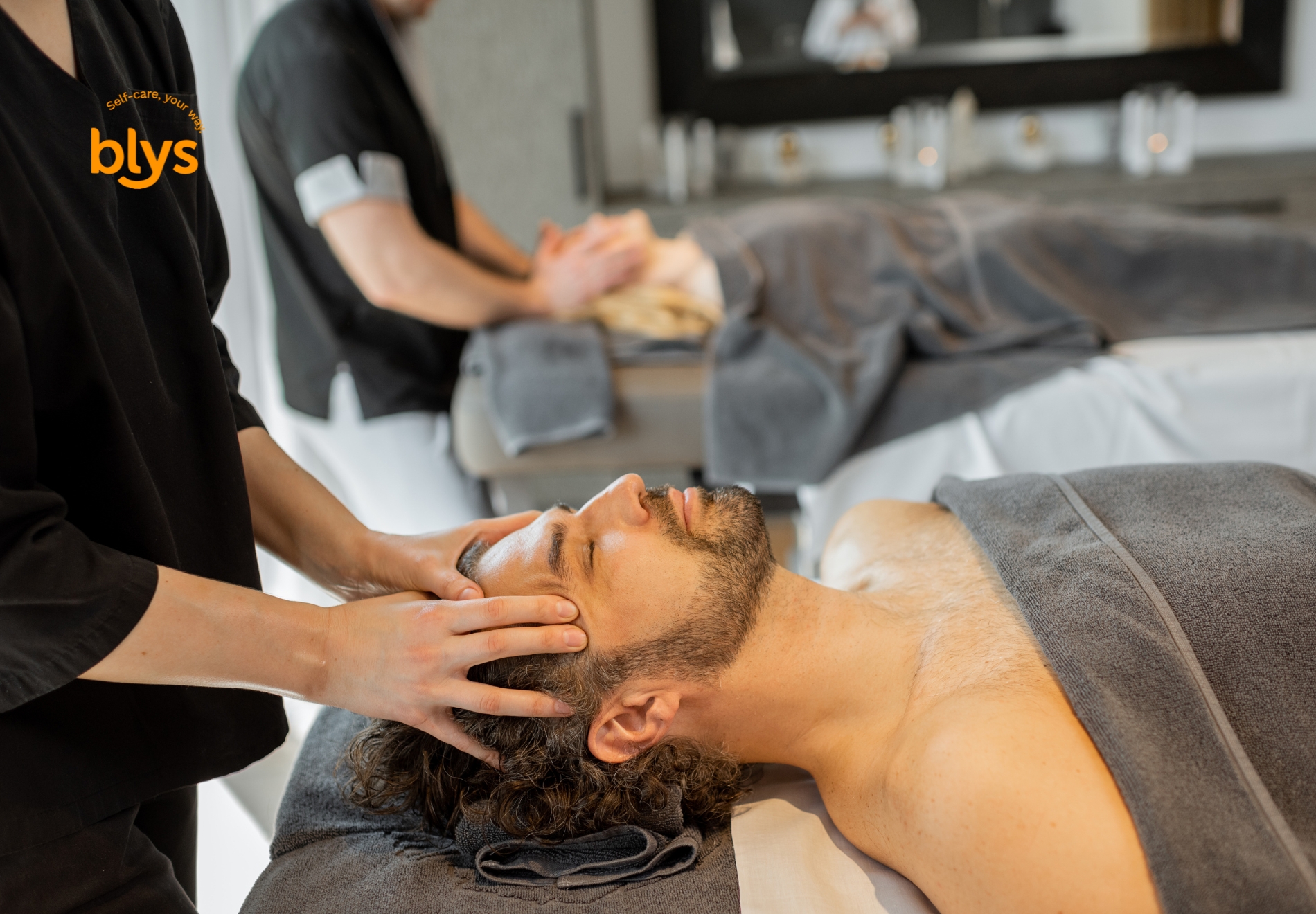 Hero Image How Couple Massages Work