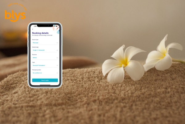 mobile massage vs spa massage near me