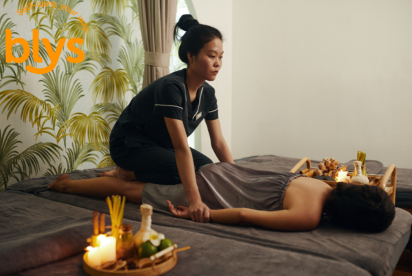 Thai Massage Relieves Holiday Stress Fast