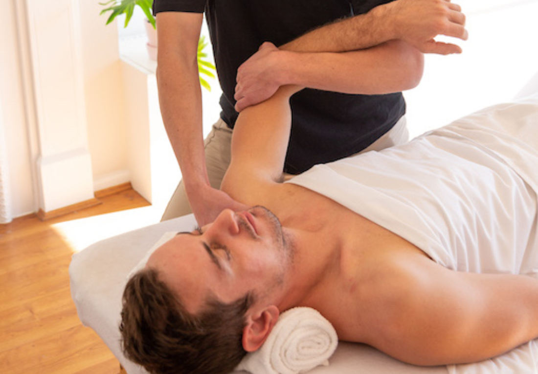 the-difference-between-physiotherapy-and-remedial-massage