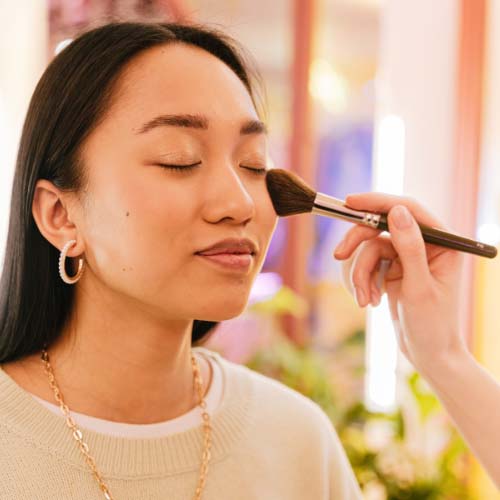 Hair and makeup touch up bar