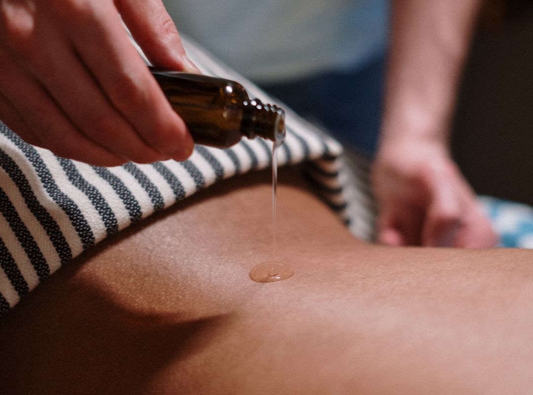 aromatherapy massage at home